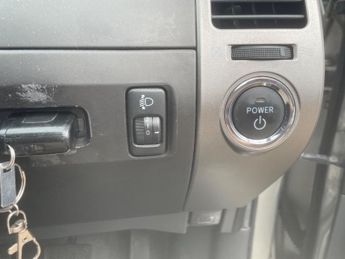 Toyota Prius 1.5 T4 CVT 5dr