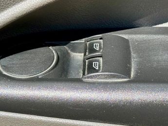 Ford Transit Connect 1.5 200 EcoBlue Leader L1 Euro 6 (s/s) 5dr