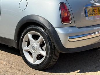 MINI Hatch 1.6 Cooper CVT Euro 3 3dr