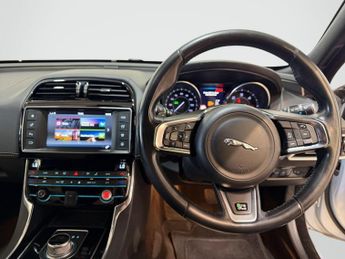 Jaguar XE 2.0d R-Sport Auto Euro 6 (s/s) 4dr