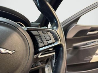 Jaguar XE 2.0d R-Sport Auto Euro 6 (s/s) 4dr