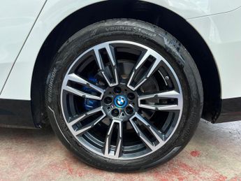 BMW i5 40 83.9kWh M Sport Auto eDrive 4dr (11kW Charger)