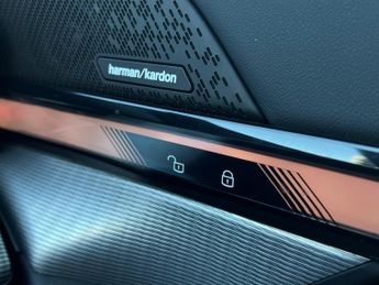 BMW i5 40 83.9kWh M Sport Auto eDrive 4dr (11kW Charger)