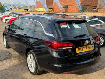 Vauxhall Astra 1.4i Turbo SRi Nav Sports Tourer 5dr Petrol Auto Euro 6 (s/s) (1