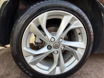 Vauxhall Astra 1.4i Turbo SRi Nav Sports Tourer 5dr Petrol Auto Euro 6 (s/s) (1
