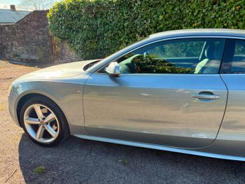 Audi A5 2.0 TDI S line quattro Euro 5 (s/s) 2dr