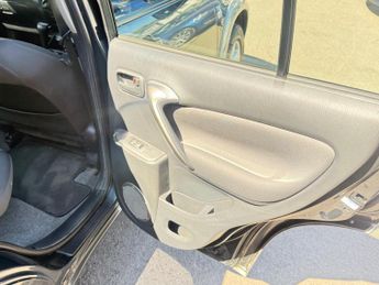 Toyota RAV4 2.0 VVT-i XT3 4WD 5dr