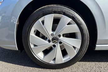 Volkswagen Golf 1.5 eTSI 150 Style 5dr DSG