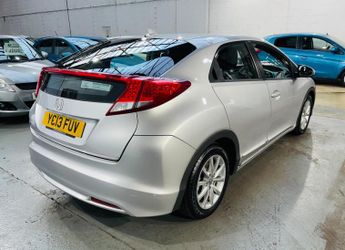 Honda Civic 1.8 i-VTEC ES Auto Euro 5 5dr