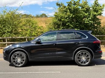 Porsche Cayenne 3.0 TD V6 TiptronicS 4WD Euro 6 (s/s) 5dr