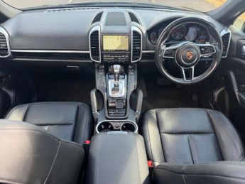 Porsche Cayenne 3.0 TD V6 TiptronicS 4WD Euro 6 (s/s) 5dr