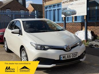 Toyota Auris 1.2 VVT-i Icon Euro 6 (s/s) 5dr
