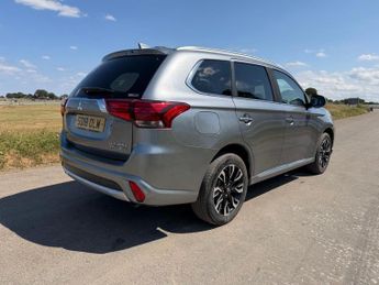 Mitsubishi Outlander 2.0h 12kWh 4h CVT 4WD Euro 6 (s/s) 5dr