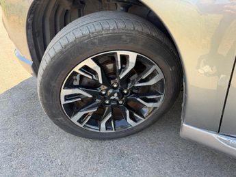 Mitsubishi Outlander 2.0h 12kWh 4h CVT 4WD Euro 6 (s/s) 5dr