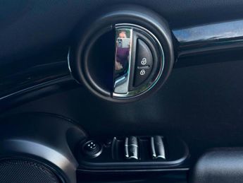 MINI Convertible 1.5 Cooper Auto Euro 6 (s/s) 2dr