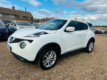 Nissan Juke 1.6 N-Connecta XTRON Euro 6 5dr