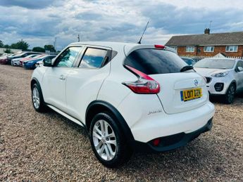 Nissan Juke 1.6 N-Connecta XTRON Euro 6 5dr