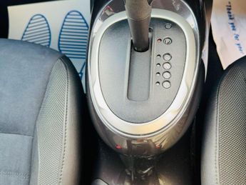 Nissan Juke 1.6 N-Connecta XTRON Euro 6 5dr