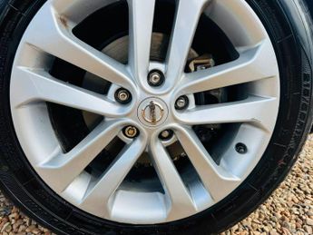 Nissan Juke 1.6 N-Connecta XTRON Euro 6 5dr