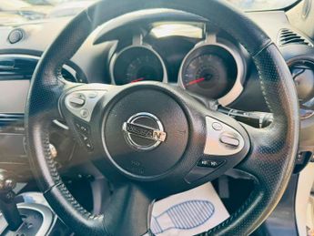 Nissan Juke 1.6 N-Connecta XTRON Euro 6 5dr