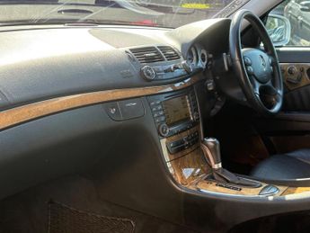 Mercedes-Benz E Class 3.0 E320 CDI Sport G-Tronic 5dr