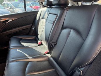 Mercedes-Benz E Class 3.0 E320 CDI Sport G-Tronic 5dr