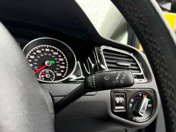 Volkswagen Golf 2.0 TDI BlueMotion Tech GT DSG Euro 5 (s/s) 5dr