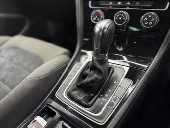Volkswagen Golf 2.0 TDI BlueMotion Tech GT DSG Euro 5 (s/s) 5dr