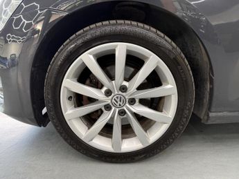 Volkswagen Golf 2.0 TDI BlueMotion Tech GT DSG Euro 5 (s/s) 5dr