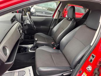 Toyota Yaris 1.33 Dual VVT-i SR Euro 5 5dr