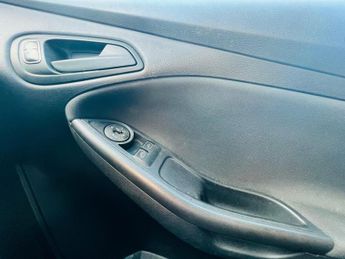 Ford Focus 1.6 Studio Euro 6 5dr