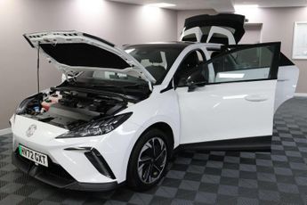 MG MG4 64kWh Trophy Long Range Auto 5dr