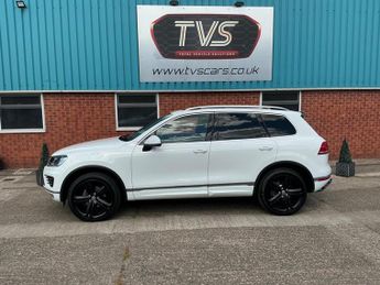 Volkswagen Touareg 3.0 TDI V6 R-Line Plus Tiptronic 4WD Euro 6 (s/s) 5dr