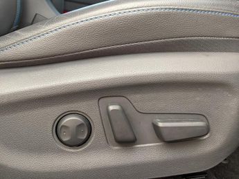 Hyundai IONIQ 1.6 h-GDi Premium SE DCT Euro 6 (s/s) 5dr