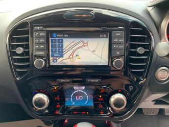 Nissan Juke 1.6 Tekna XTRON Euro 6 5dr