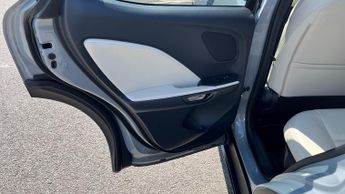 Lexus LBX 1.5 VVT-iE Premium Plus E-CVT Euro 6 (s/s) 5dr