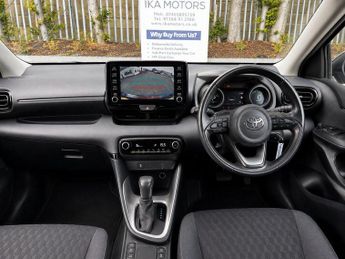 Toyota Yaris 1.5 VVT-h Design E-CVT Euro 6 (s/s) 5dr