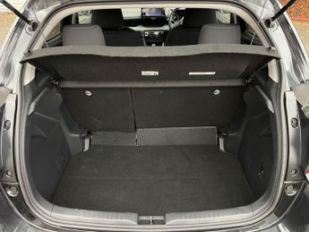 Toyota Yaris 1.5 VVT-h Design E-CVT Euro 6 (s/s) 5dr