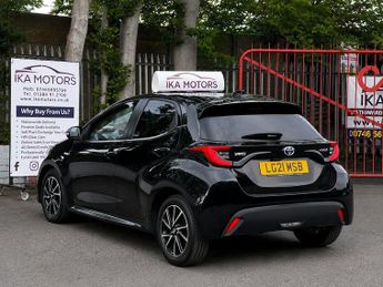 Toyota Yaris 1.5 VVT-h Design E-CVT Euro 6 (s/s) 5dr