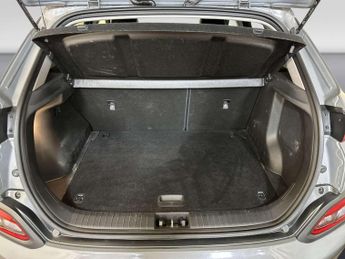 Hyundai KONA 64kWh Premium SE SUV 5dr Electric Auto (7kW Charger) (204 ps)