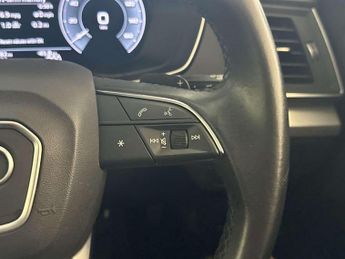 Audi Q5 2.0 TFSIe 50 Sport Sportback 5dr Petrol Plug-in Hybrid S Tronic 