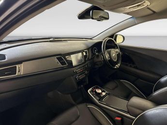 Kia Niro 64kWh First Edition SUV 5dr Electric Auto (201 bhp)