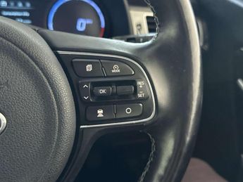 Kia Niro 64kWh First Edition SUV 5dr Electric Auto (201 bhp)