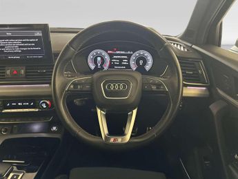 Audi Q5 2.0 TFSI 45 S line SUV 5dr Petrol S Tronic quattro Euro 6 (s/s) 