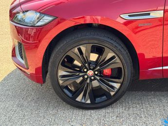 Jaguar F-PACE 3.0 D300 V6 S Auto AWD Euro 6 (s/s) 5dr