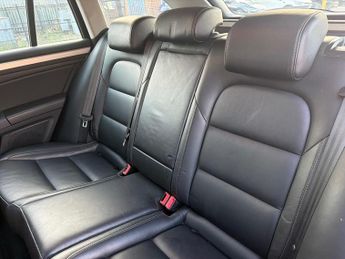 Skoda Superb 2.0 TDI Elegance DSG Euro 5 (s/s) 5dr