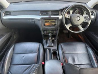 Skoda Superb 2.0 TDI Elegance DSG Euro 5 (s/s) 5dr