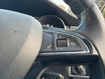 Skoda Superb 2.0 TDI Elegance DSG Euro 5 (s/s) 5dr