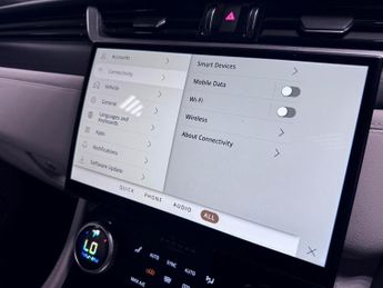 Jaguar F-PACE 2.0 P400e 19.3kWh R-Dynamic HSE Black SUV 5dr Petrol Plug-in Hyb