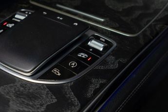 Mercedes-Benz GLC 4.0 GLC63 V8 BiTurbo AMG S (Premium Plus) SpdS MCT 4MATIC+ Euro 